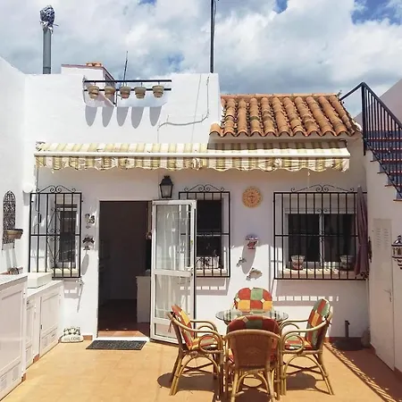 Awesome In With 2 Bedrooms, Wifi And Outdoor Swimming Pool La Nucia