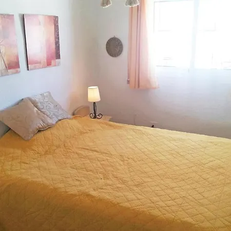 Awesome In With 2 Bedrooms, Wifi And Outdoor Swimming Pool Holiday home *