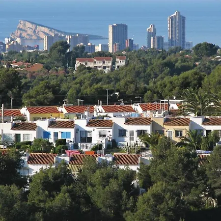 Awesome In With 2 Bedrooms, Wifi And Outdoor Swimming Pool La Nucia